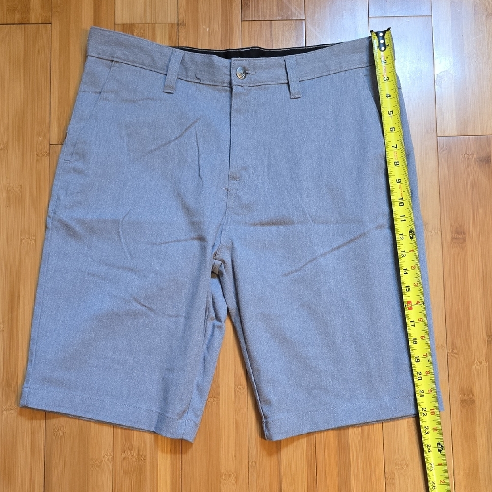 Volcom Men's Light Gray Flat Front Shorts